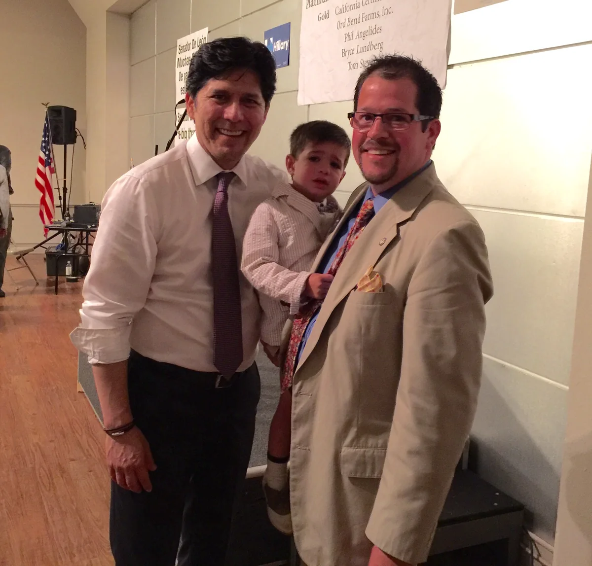 Randall Stone with his son Rhys meeting California Senate President pro Tempore Kevin de León in Chico in 2016