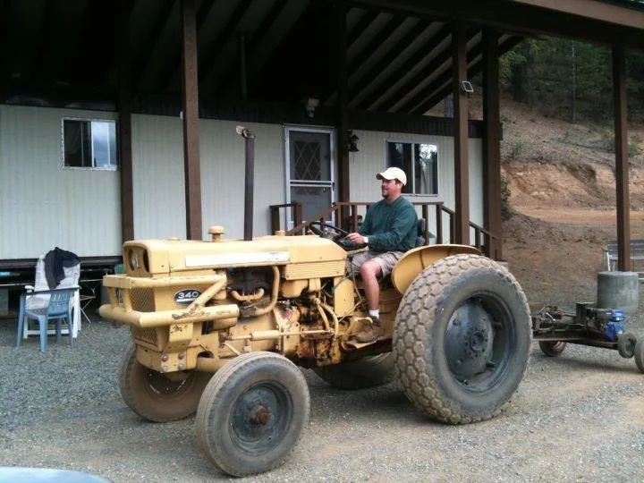 Tractor archive Date and location pending; retained because uncertainty is preferable to invented metadata.