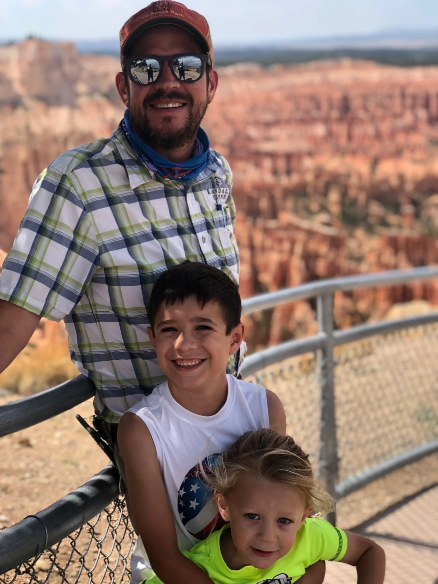 Randall Stone with Rhys and Karden at Bryce Canyon