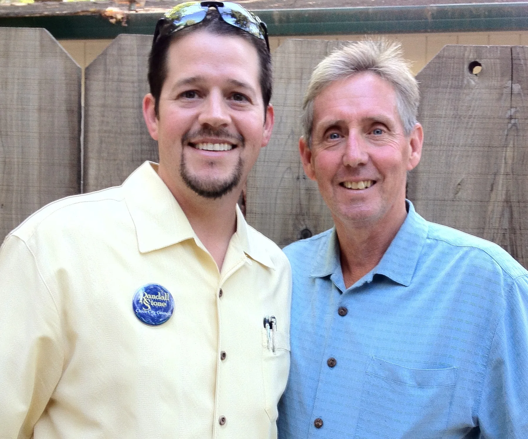 Randall Stone with outgoing Chico Vice Mayor Jim Walker at a 2012 campaign fundraiser at Tom Nickell’s home